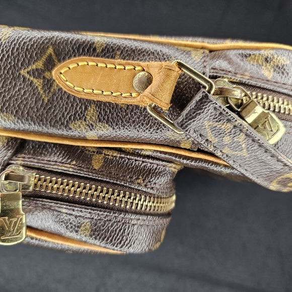 Louis Vuitton Amazone Crossbody Bag - Picture 11 of 14